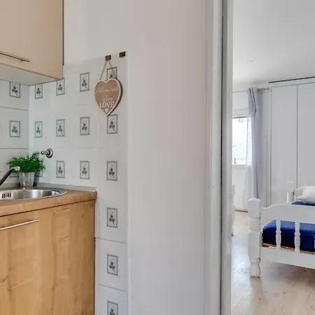 Filip Apartmán Pag Town